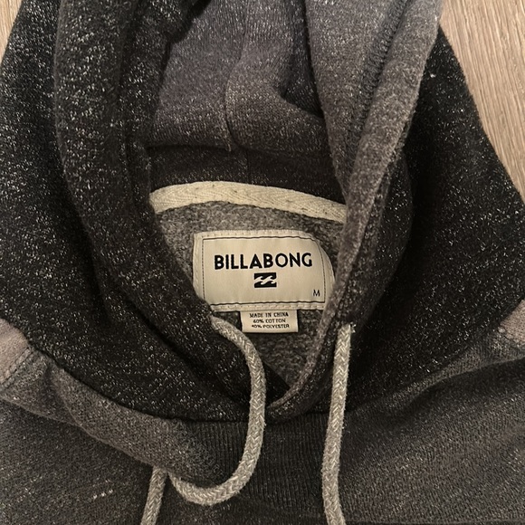 Billabong men’s hoodie - Picture 2 of 2